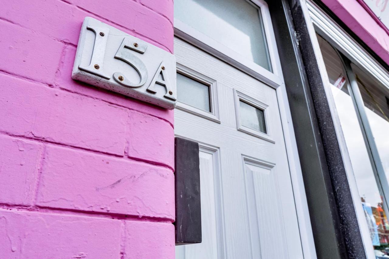 Modern 2 Bedroom Flat - 15 Minutes To Liverpool Birkenhead Exterior foto